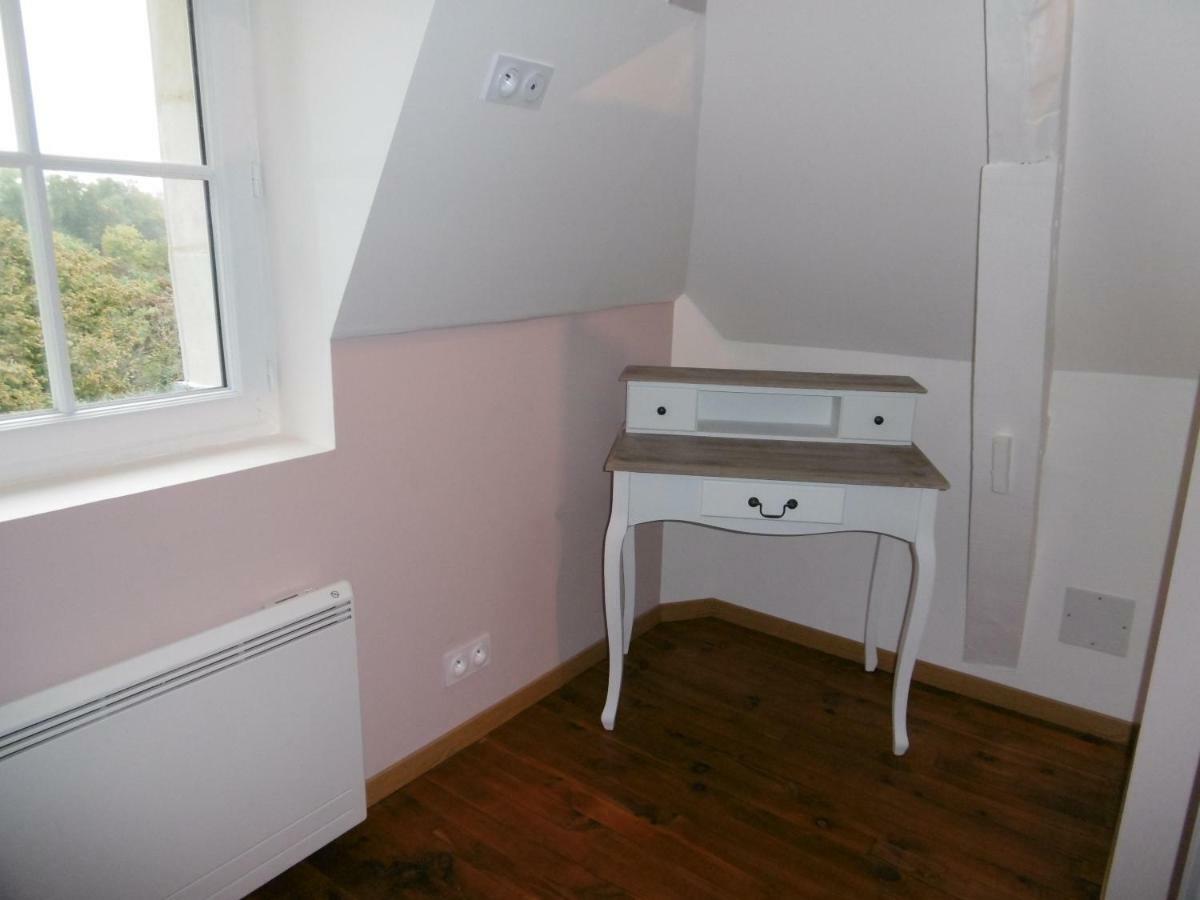 Le Petit Domaine Des Aubuis Apartment Шинон Екстериор снимка